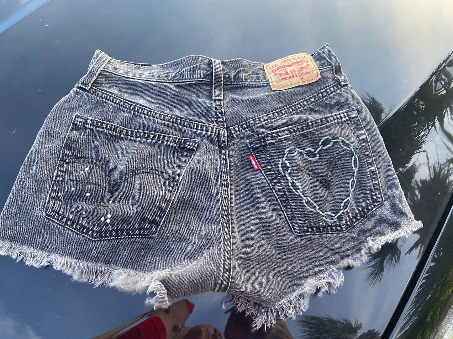 ⛓️Custom painted Levi’s⛓️